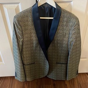 Mens sport coat. Slim fit. Gold with black pattern